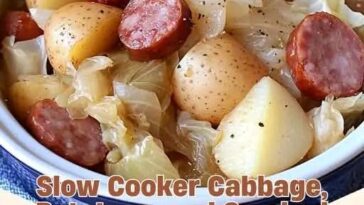 Slow Cooker Cabbage, Potatoes, and Smoked Sausage